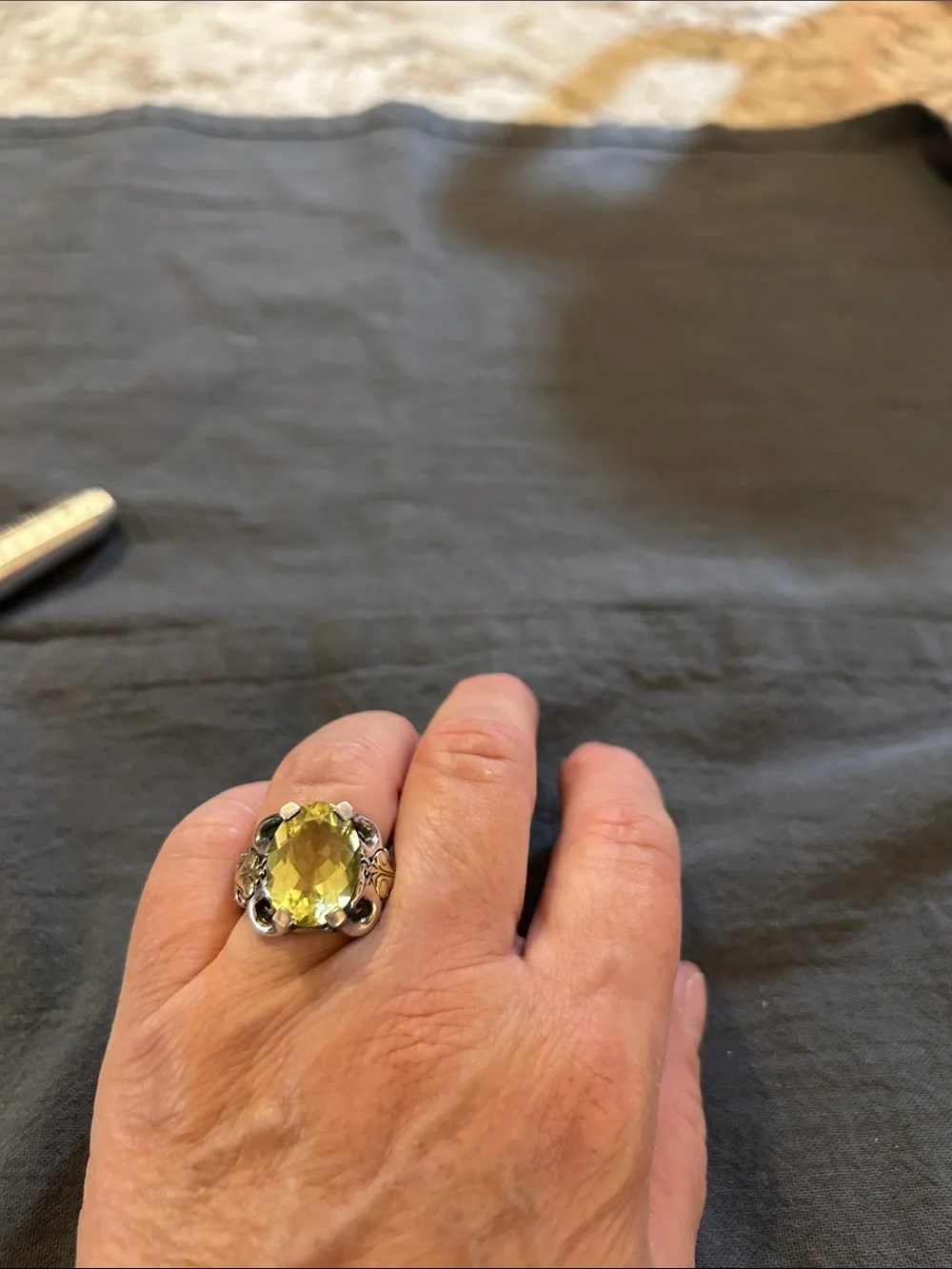 Beautiful Ann King ring. Sz 7.5/7.75 925/18k - Picture 5 of 5